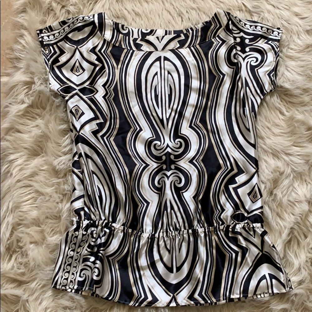 Silk 100% drop waist and cap sleeves